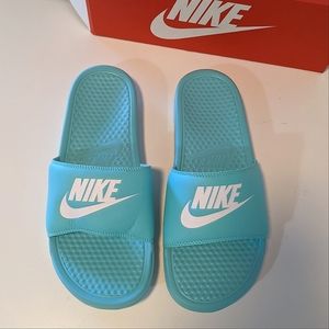 Women's Nike Turquoise Slides, size 10